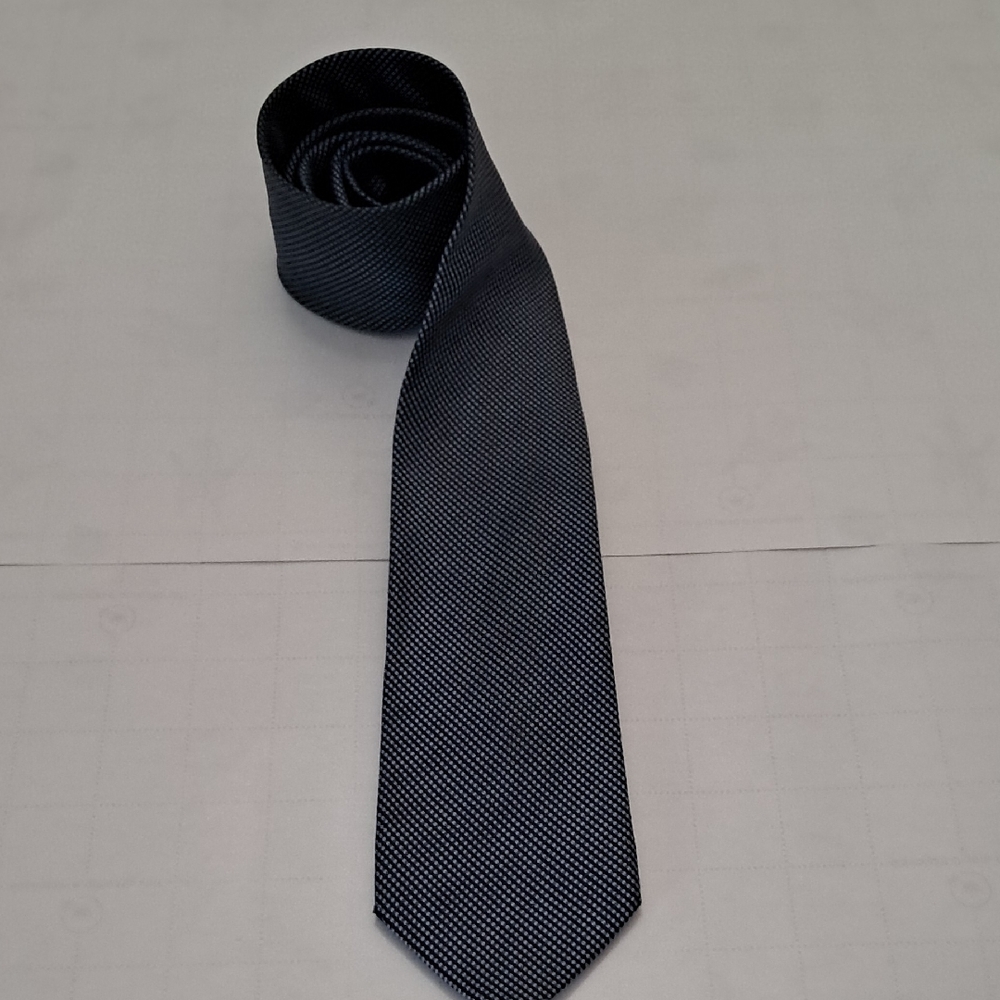 Calvin Klein Men's Black And Blue  Tie